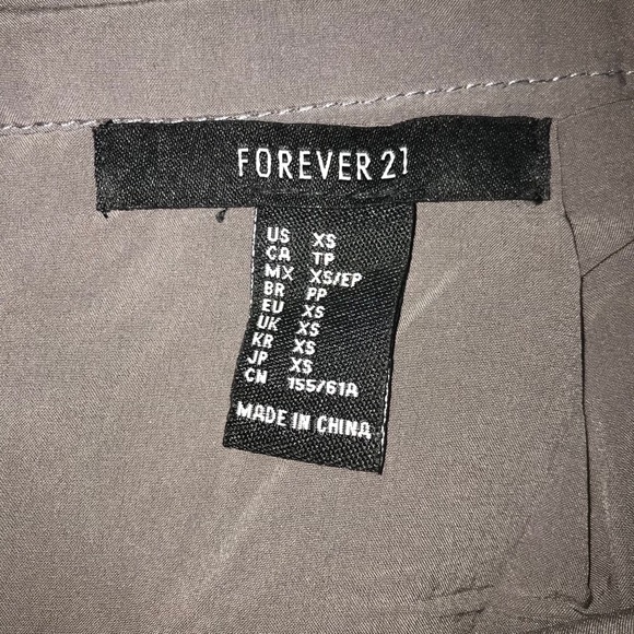 Forever 21 grey skirt - Picture 3 of 4